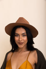 Charger l'image dans la galerie, Pinched Front Western Style Hat
