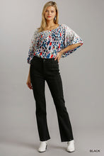 Load image into Gallery viewer, Panel Straight Cut Denim Jeans With Pockets
