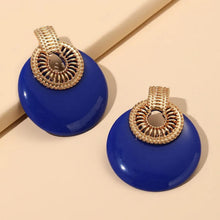 Charger l'image dans la galerie, Boucle d'oreille ronde en métal
