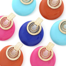 Charger l'image dans la galerie, Boucle d'oreille ronde en métal
